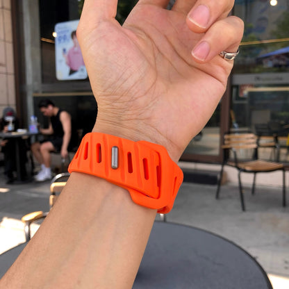Asymmetric Oblique Hole Silicone Watch Strap for Apple Watch