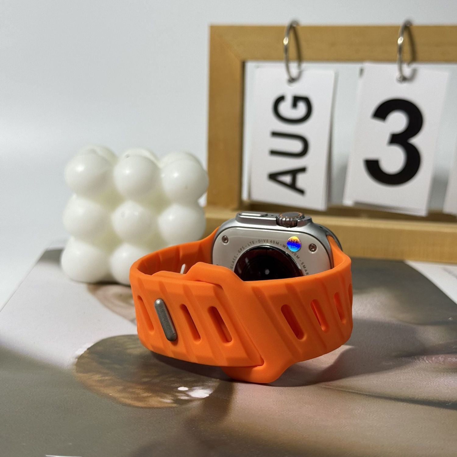 Asymmetric Oblique Hole Silicone Watch Strap for Apple Watch