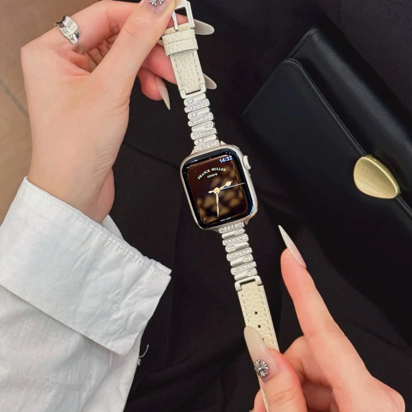 Personalized Diamond-Encrusted Leather Strap For Apple Watch